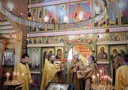 Богослужение на Веркольском подворье Богослужение на Веркольском подворье