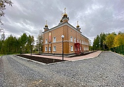 Благоустраивают территорию Благоустраивают территорию
