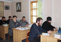 Знакомятся с историей Церкви Знакомятся с историей Церкви