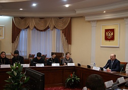 Воспитывать молодежь на основе православных ценностей
