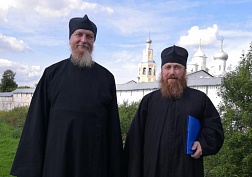Успешно сдали вступительные экзамены Успешно сдали вступительные экзамены